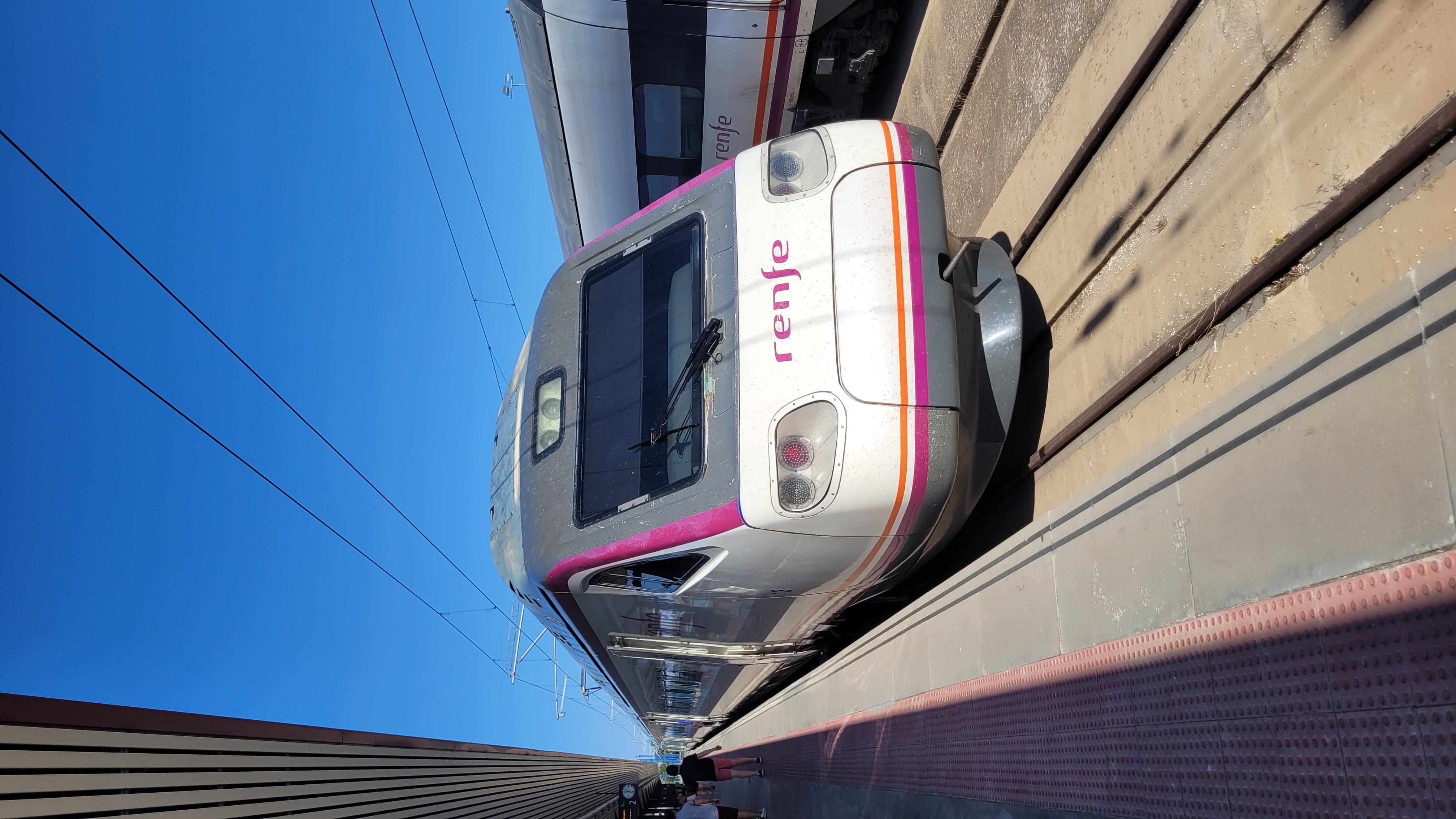 Spain: Avant